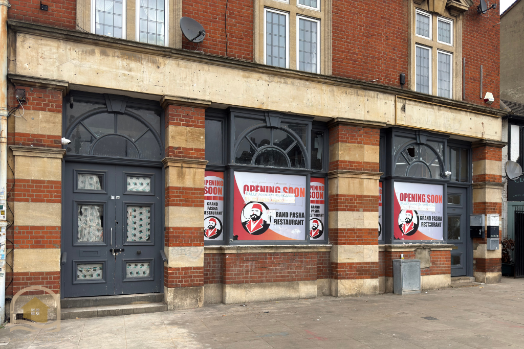 Property photo 1 of 12