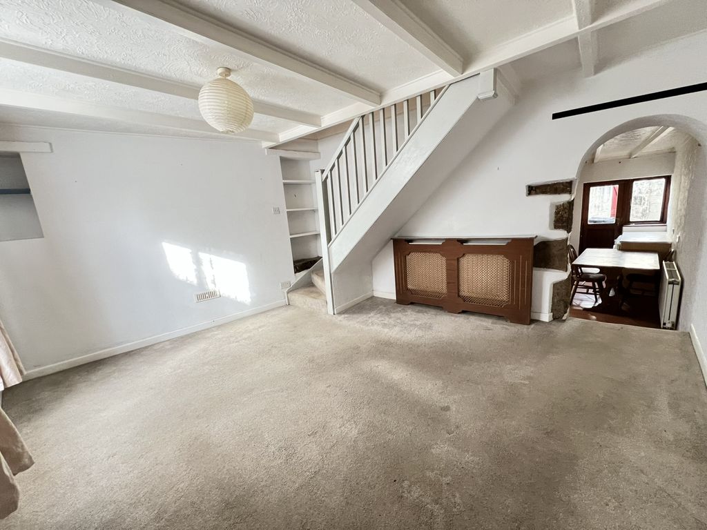 Property photo 2 of 8 Gallery