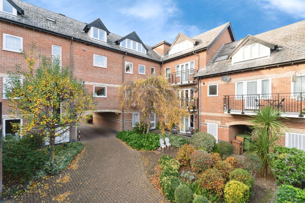 Property photo 1 of 13