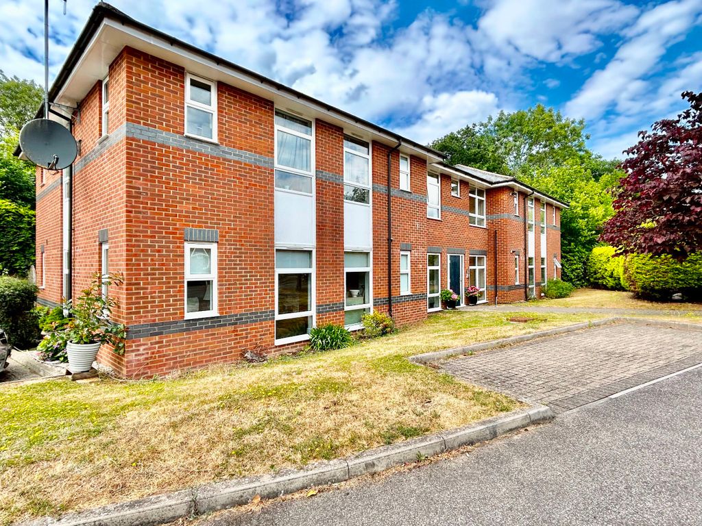 Property photo 1 of 9