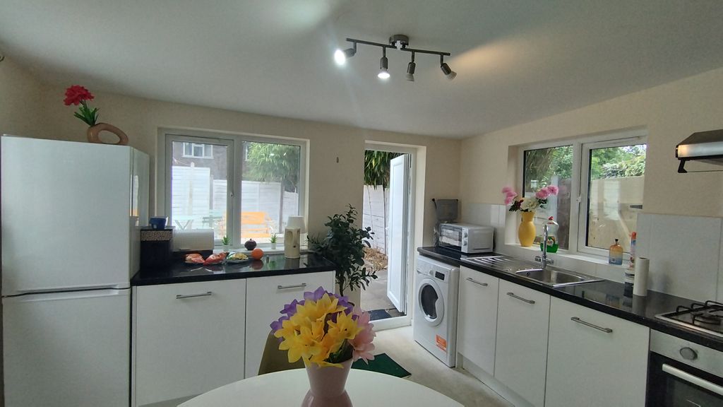 Property photo 2 of 15 Bedroom 2