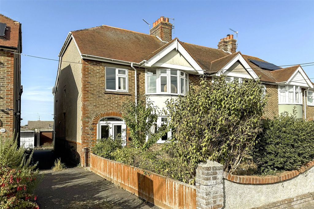 Property photo 1 of 19 Picture No. 02