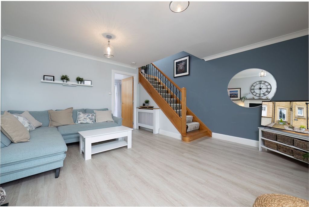 Property photo 1 of 30
