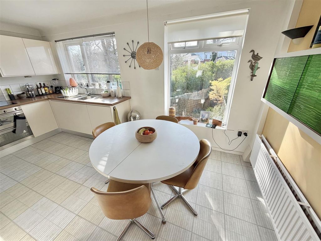 Property photo 3 of 34 Image 3