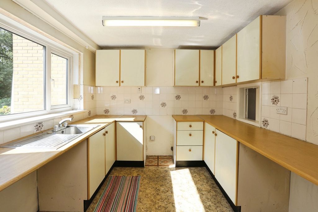 Property photo 2 of 12 Pbox-Img.Jpg