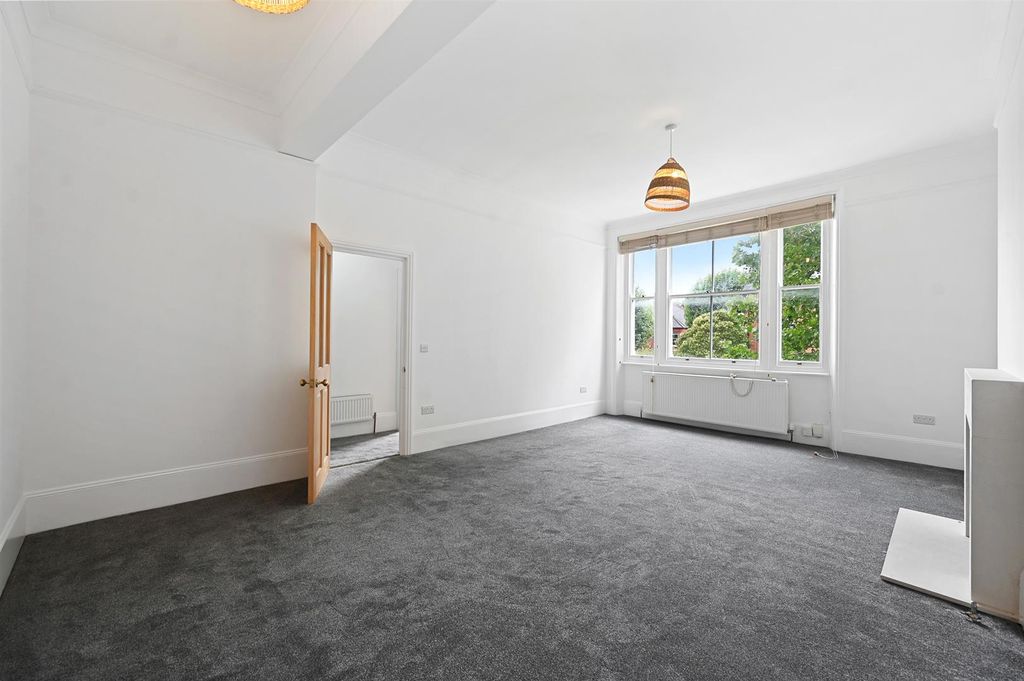 Property photo 2 of 8 Rclr- Fff 9 Exeter Road- Reception 3 (1).Jpg