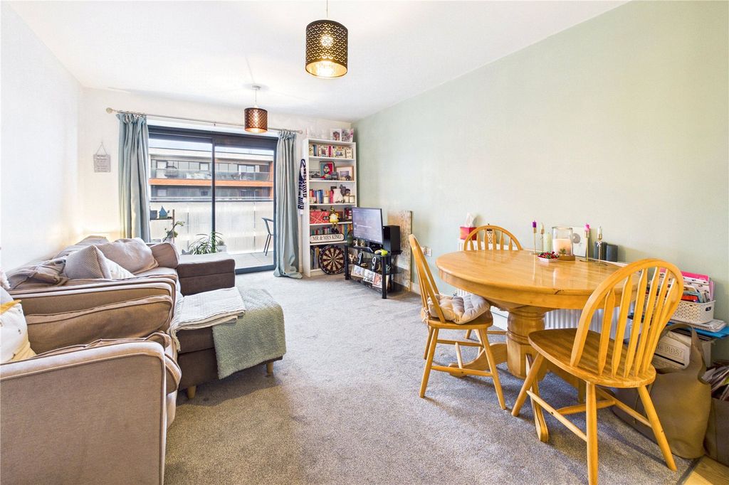 Property photo 2 of 18 Living/Dining Room