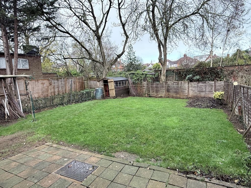 Property photo 3 of 9 Garden