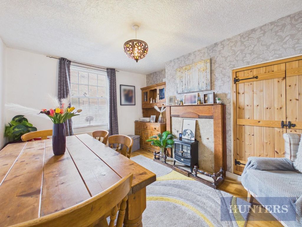 Property photo 2 of 23 Cam05316G0-Pr0338-Still015.Jpg