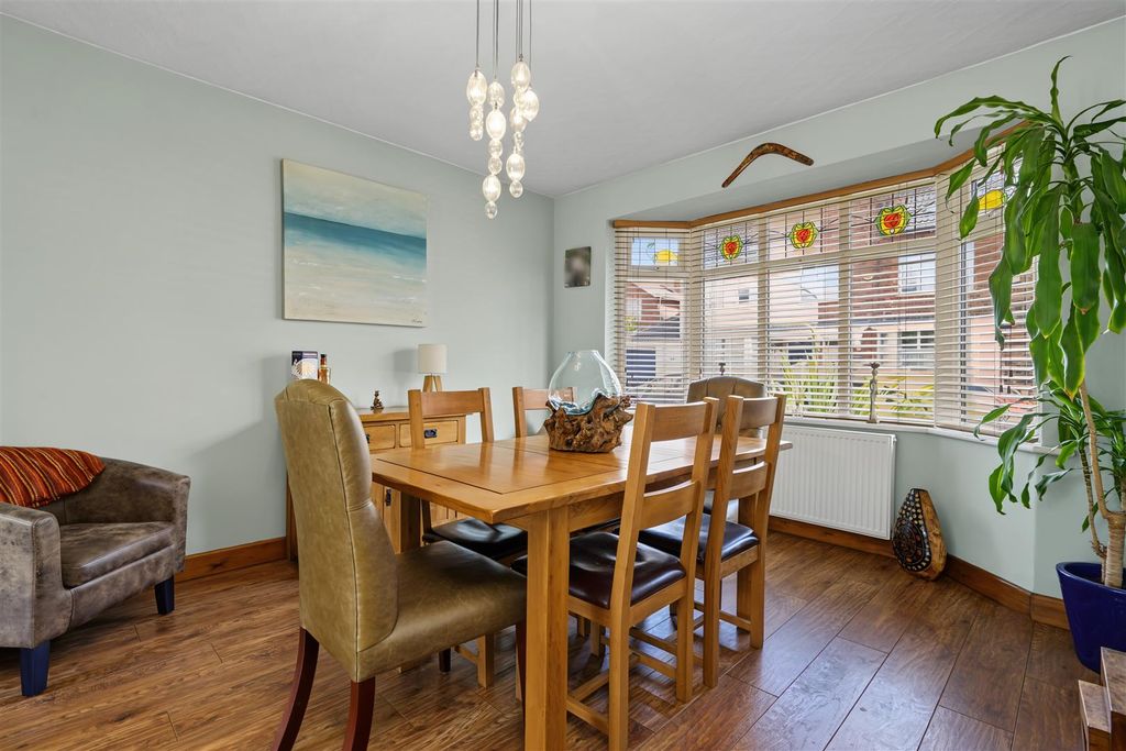 Property photo 3 of 29 Dining Room
