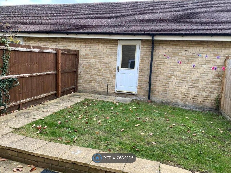 Property photo 2 of 35