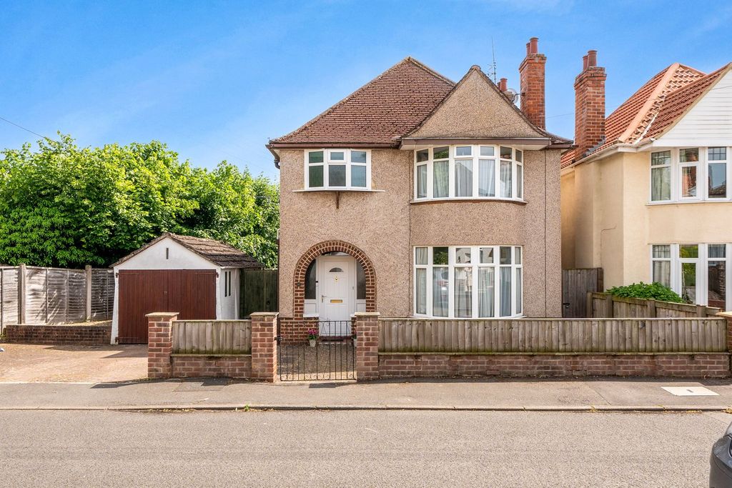 Property photo 1 of 14