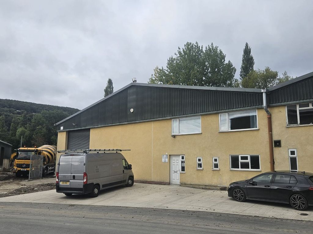 Property photo 3 of 3