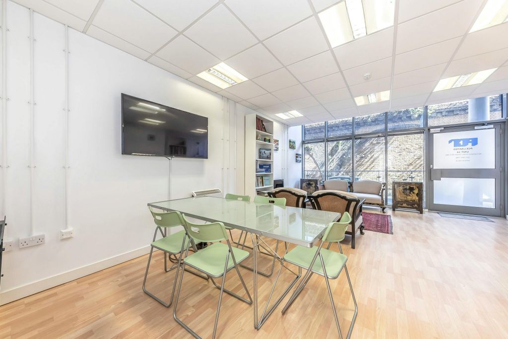 Property photo 3 of 10 Unit 14 Ocentral Ground Floor 2.Jpg