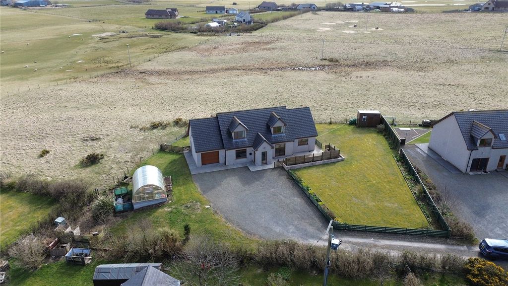 Property photo 2 of 35 Aerial Front