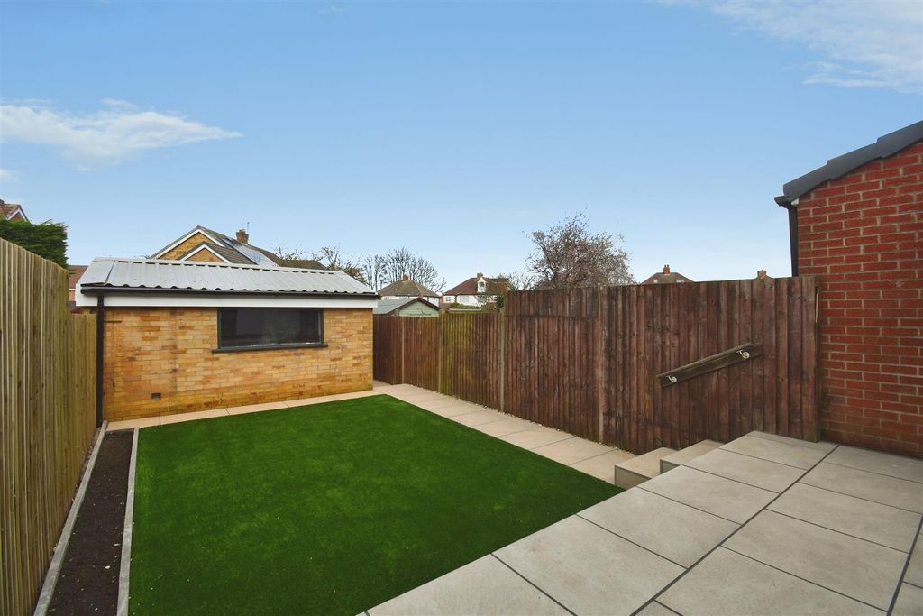 Property photo 3 of 17 d4F2A2B6-U 20 2816 29.Jpg