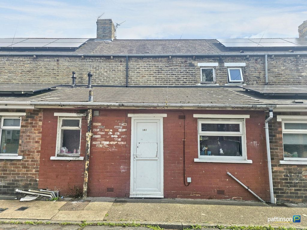 Property photo 1 of 5