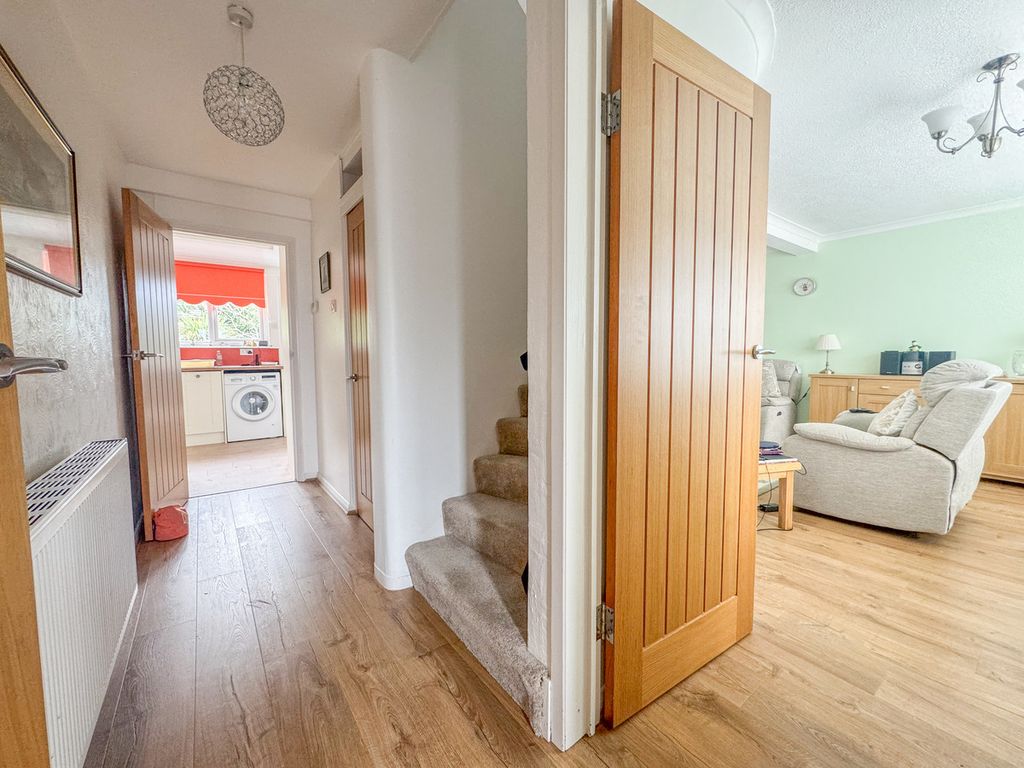 Property photo 2 of 24