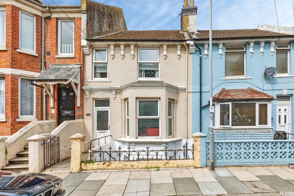 Property photo 1 of 16