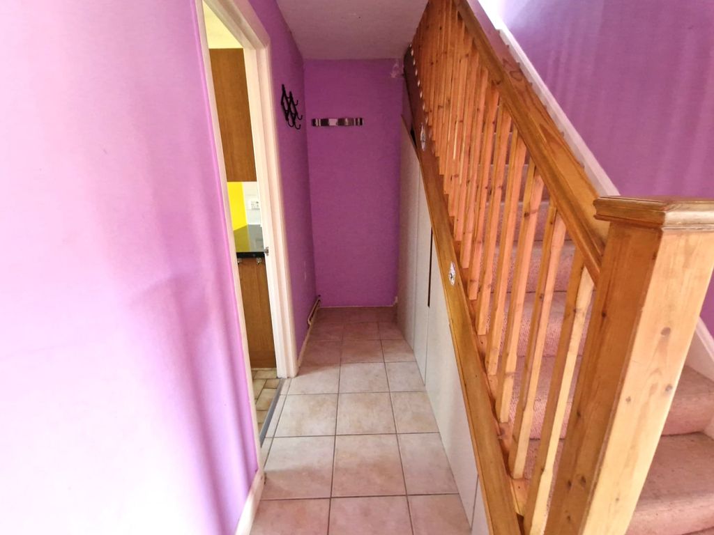 Property photo 3 of 11 Gallery
