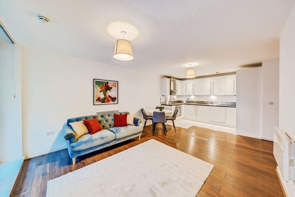 Property photo 1 of 10 1