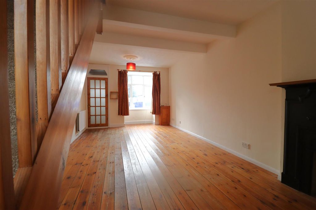 Property photo 2 of 8 1.Jpg