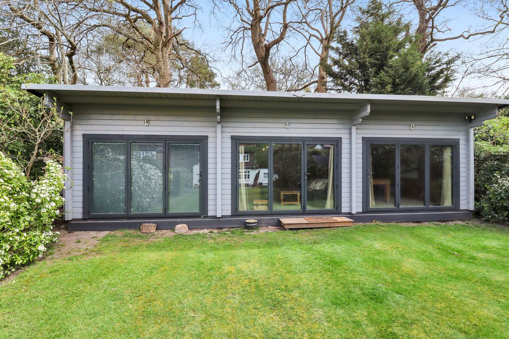 Property photo 3 of 26 Photo 4