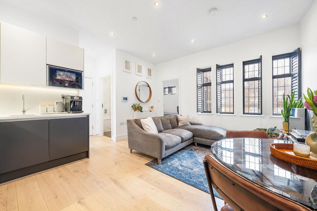 Property photo 2 of 15 Reception (2).Jpg