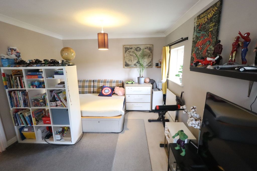 Property photo 3 of 8