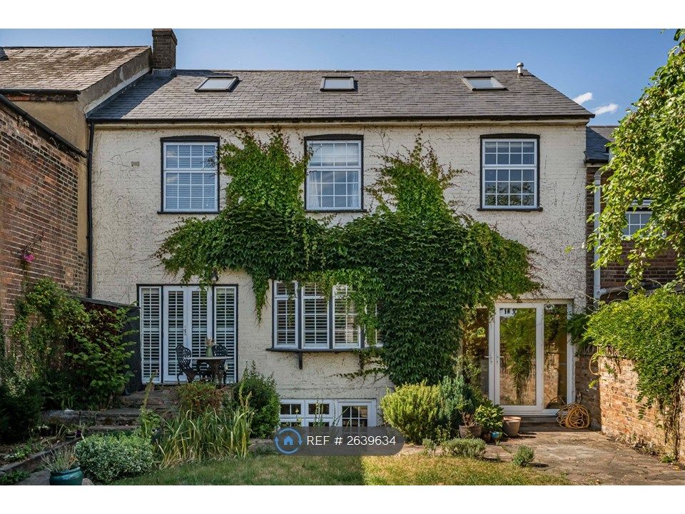 Property photo 2 of 35