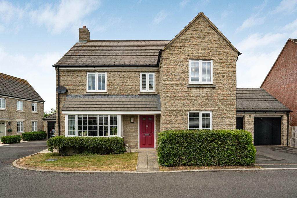 Property photo 1 of 21 B1 R1