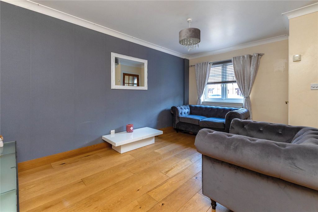 Property photo 3 of 18 Picture No. 03