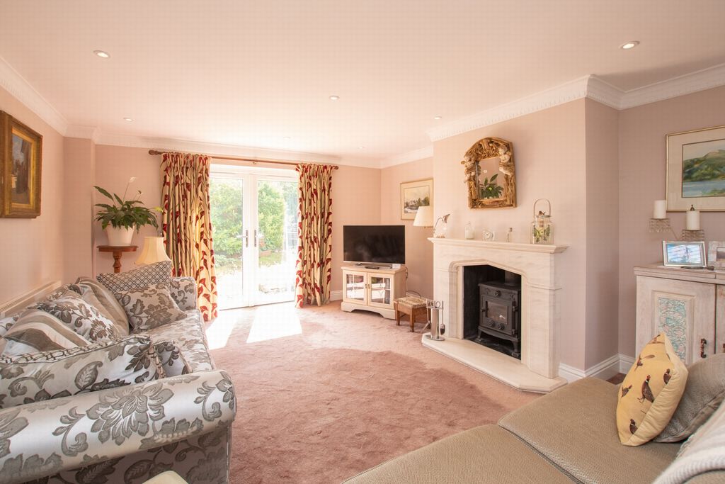 Property photo 2 of 19 Photo 2