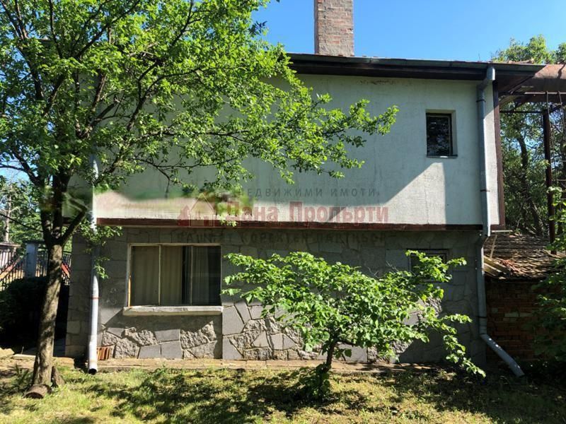 Property photo 3 of 6