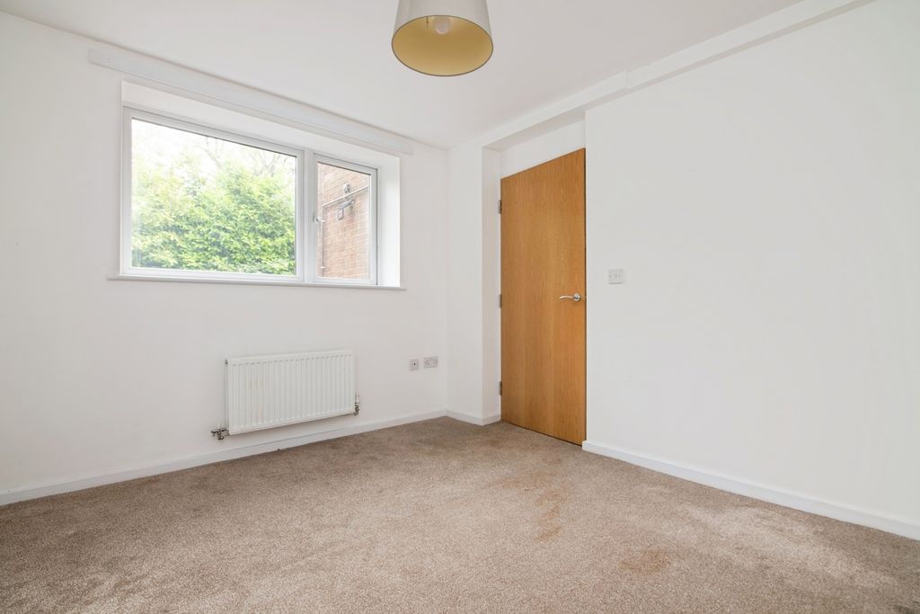 Property photo 3 of 11 Photo