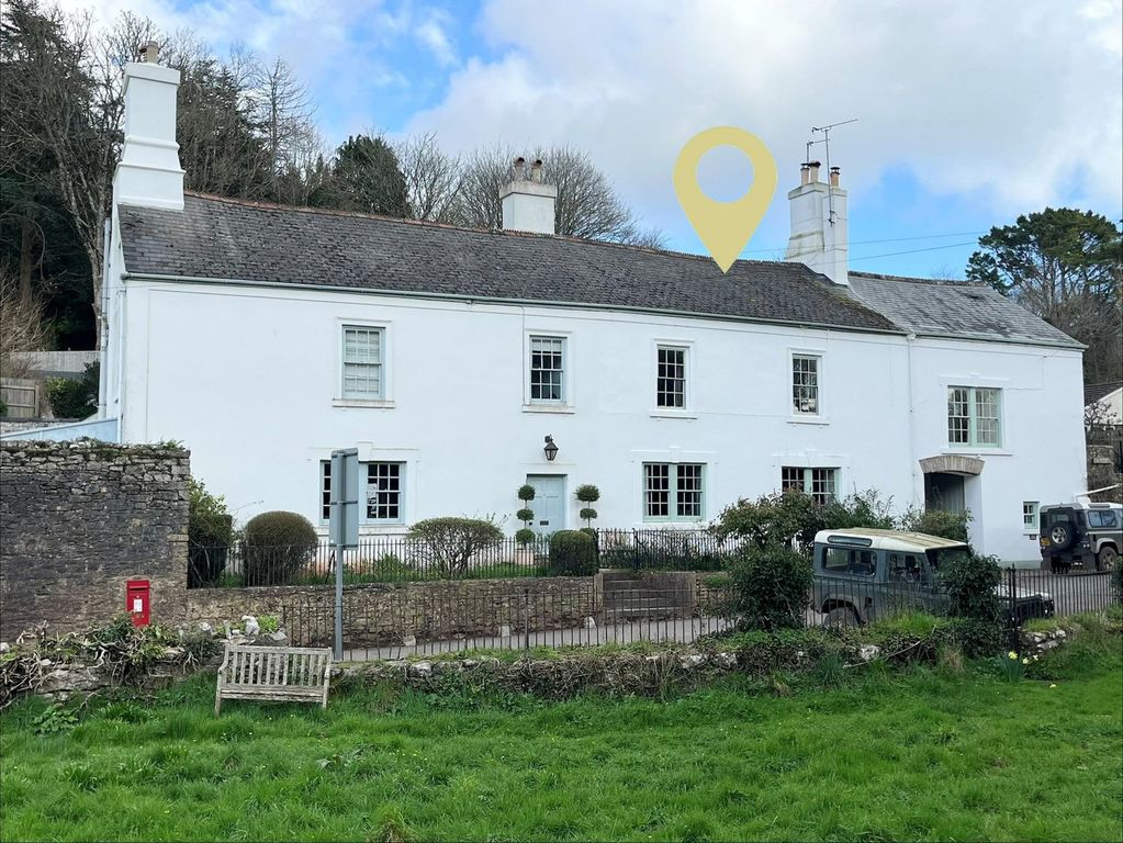 Property photo 1 of 28