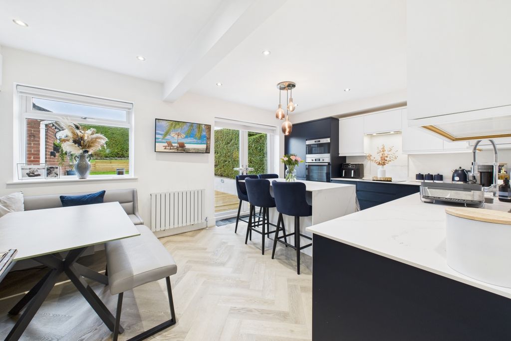 Property photo 3 of 25 Kitchen-Diner