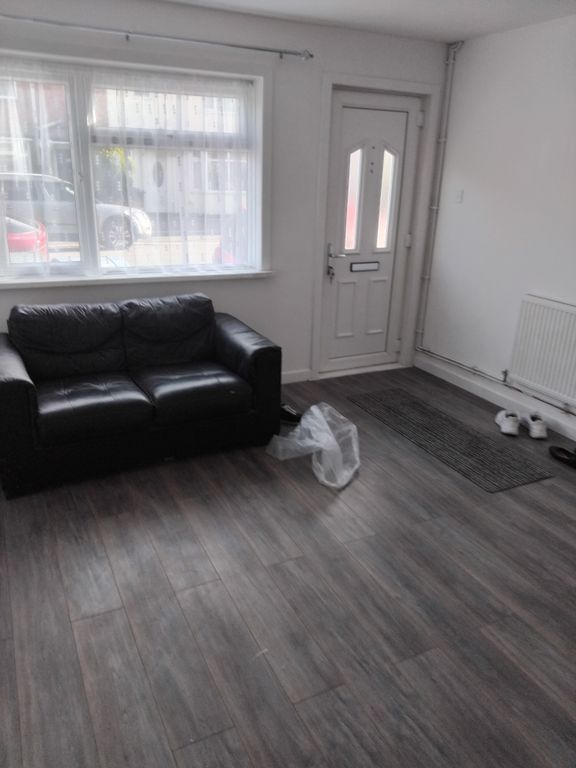 Property photo 2 of 22