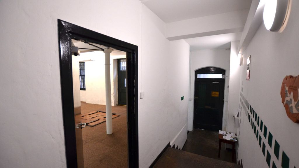 Property photo 2 of 7 Allied-Surveyors-Scotland-100B (Gf) Constitution S