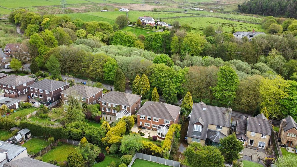 Property photo 2 of 46 Picture No. 03