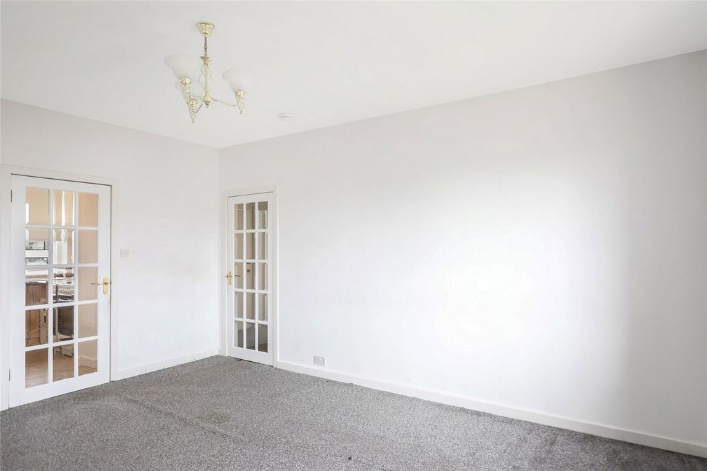 Property photo 3 of 21 Picture No. 05