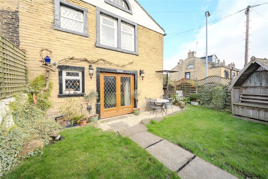 Property photo 3 of 20 Picture No. 24