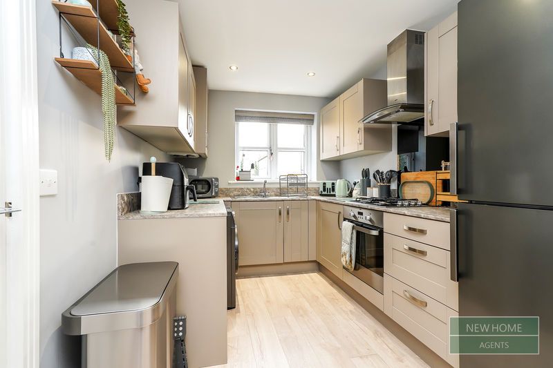 Property photo 2 of 16 Photo 9