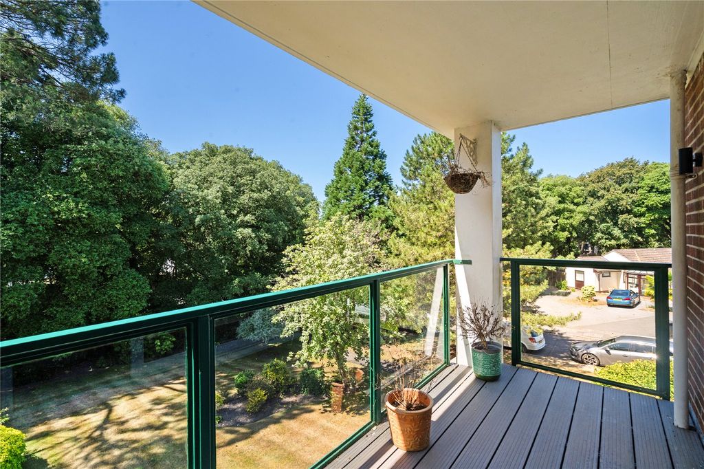 Property photo 3 of 14 Balcony