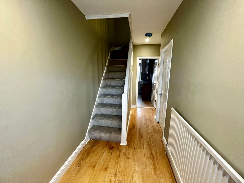 Property photo 3 of 12 Hallway.Jpg