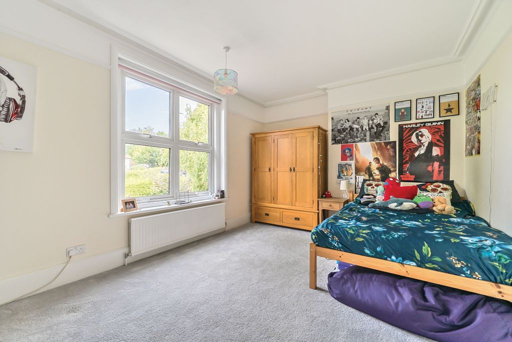 Additional image 17 of 3 bed flat for saleSnatts Hill, Oxted RH8