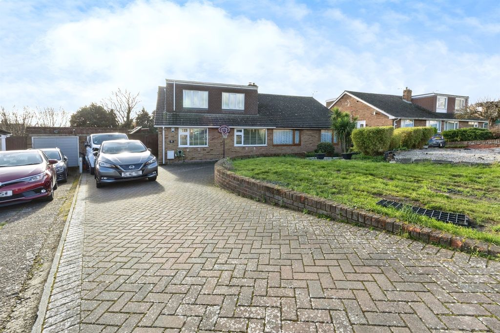 Property photo 2 of 21