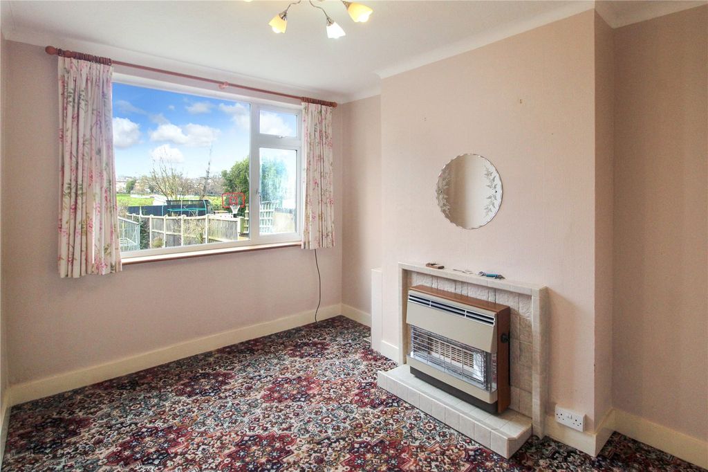 Property photo 3 of 14 Picture No. 02