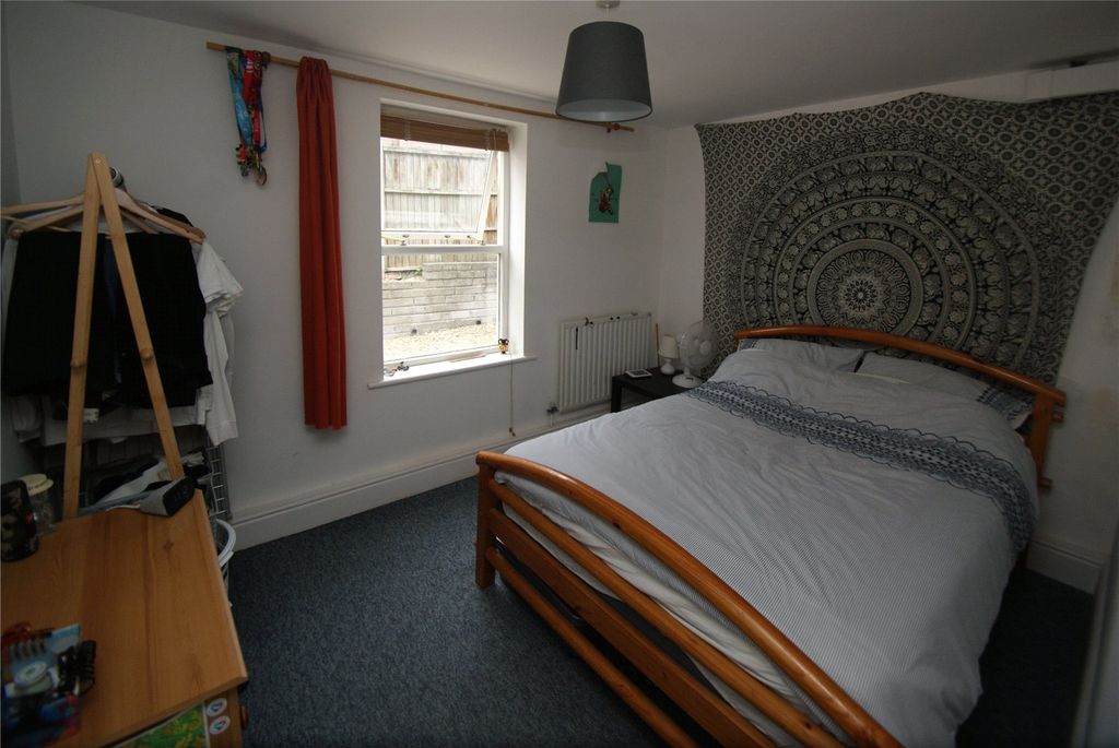 Property photo 3 of 6 Picture No. 10