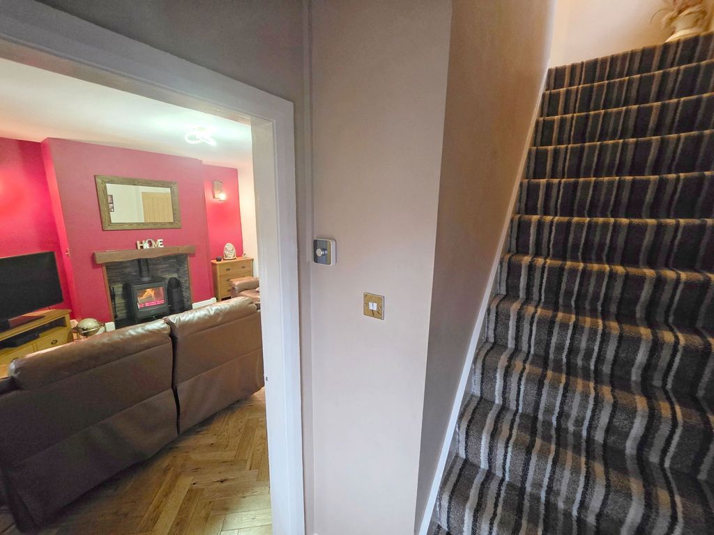 Property photo 2 of 22